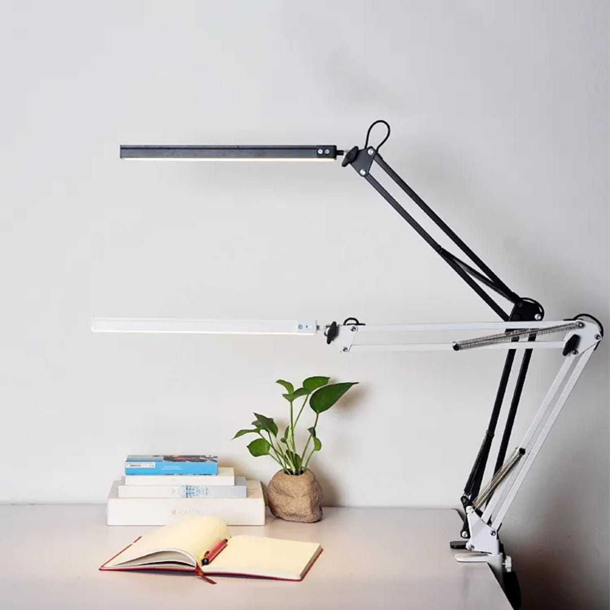 MULTIFUNCTIONAL LIGHT
